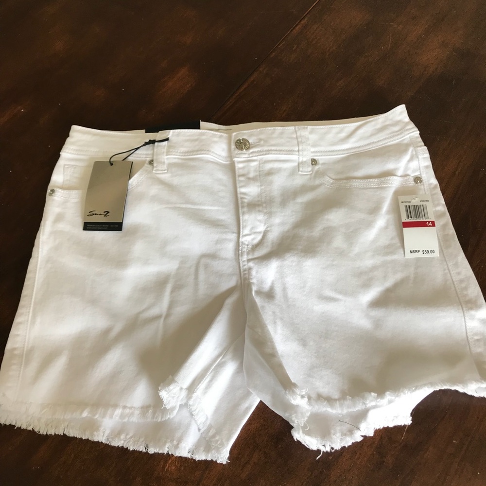 NWT white size 14 shorts!